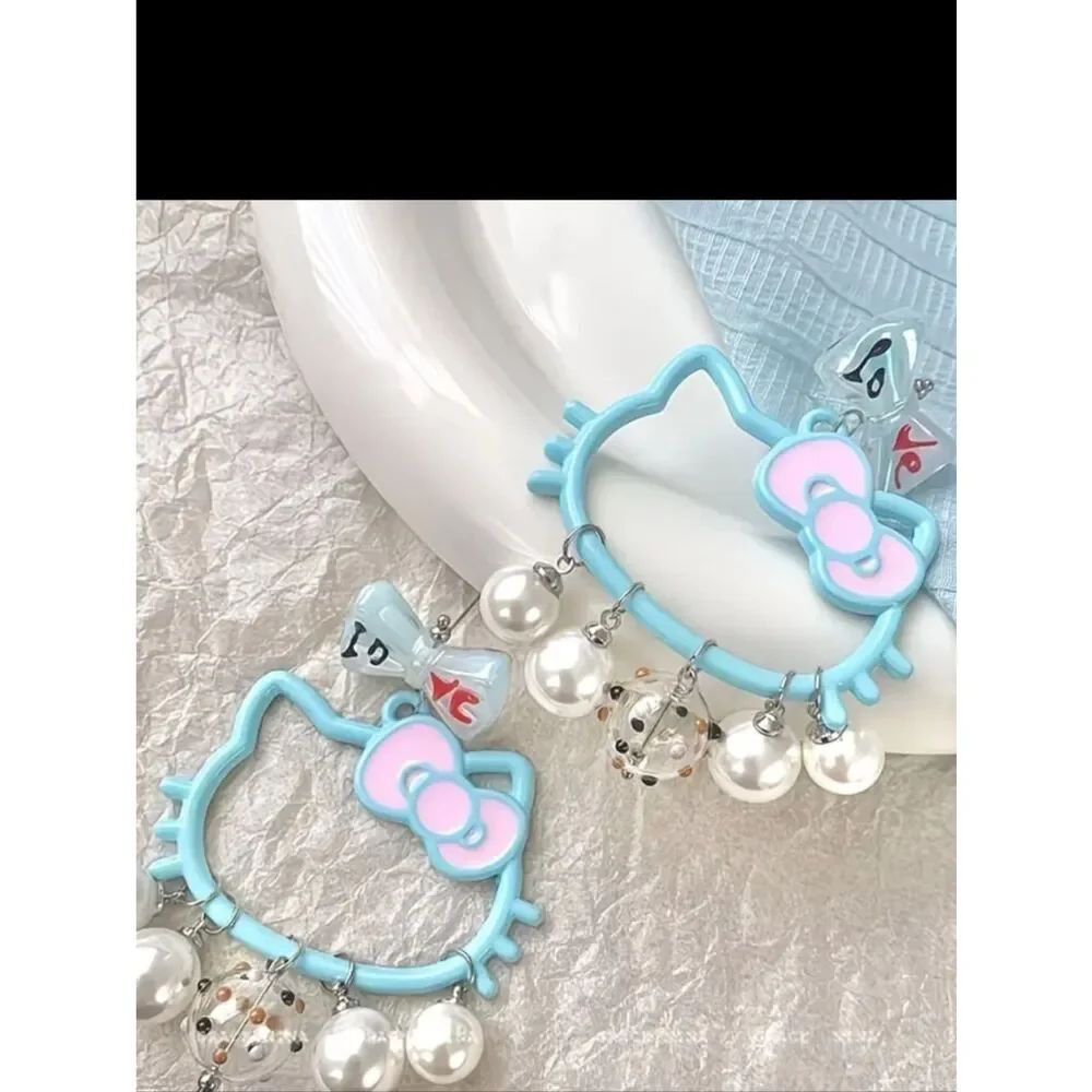 Hello Kitty Blue Pearl Earrings
